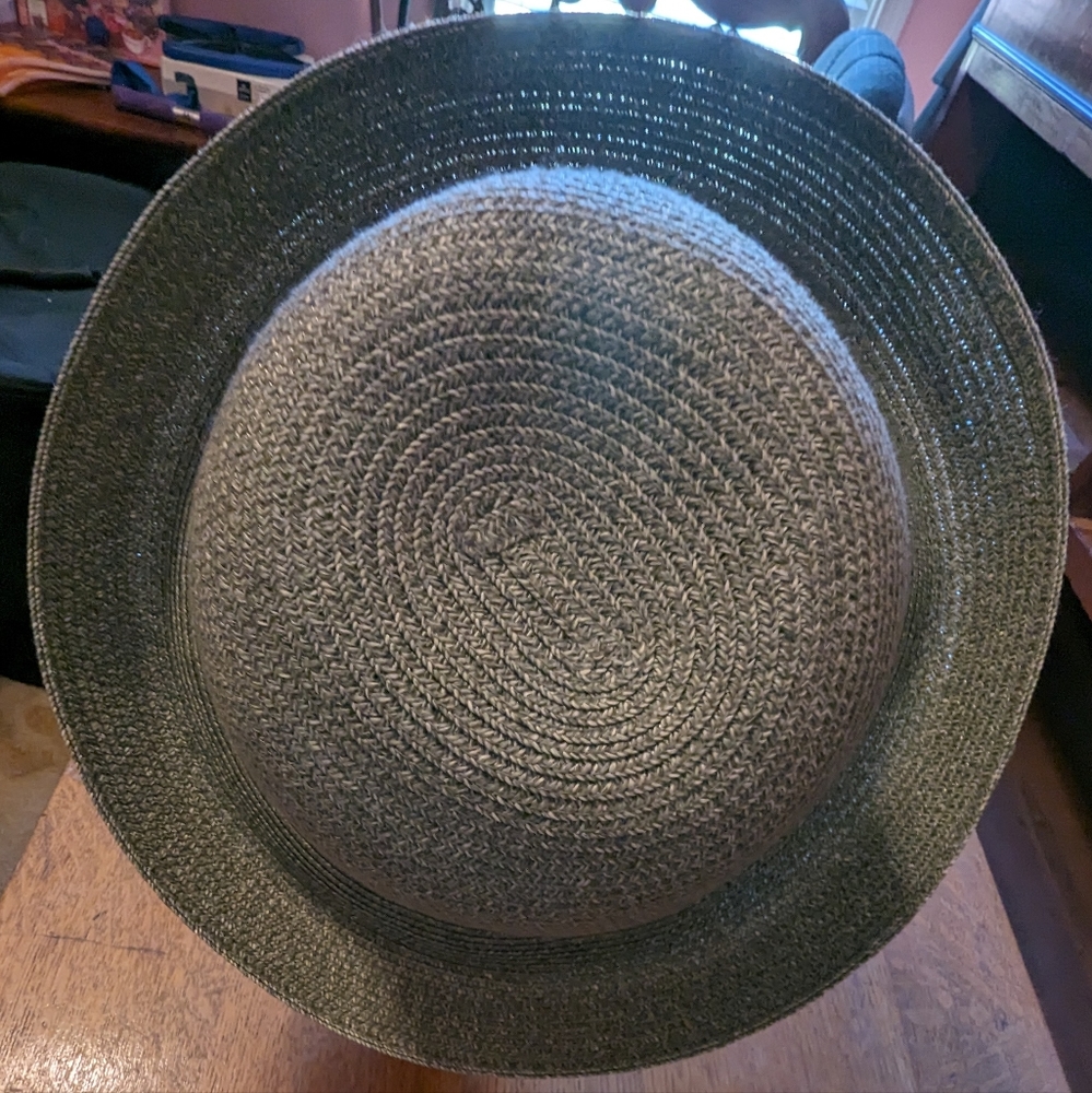 Sage green Betmar New York woven hat EUC - Picture 2 of 6